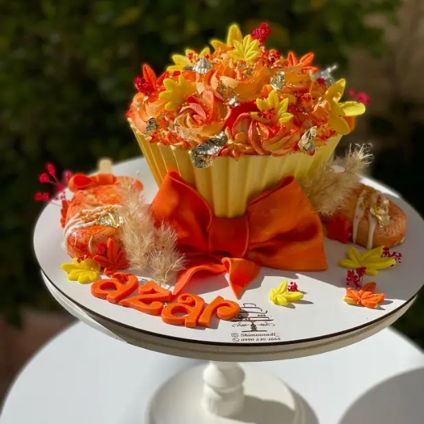 کیک تولد دخترانه آذر ماهی