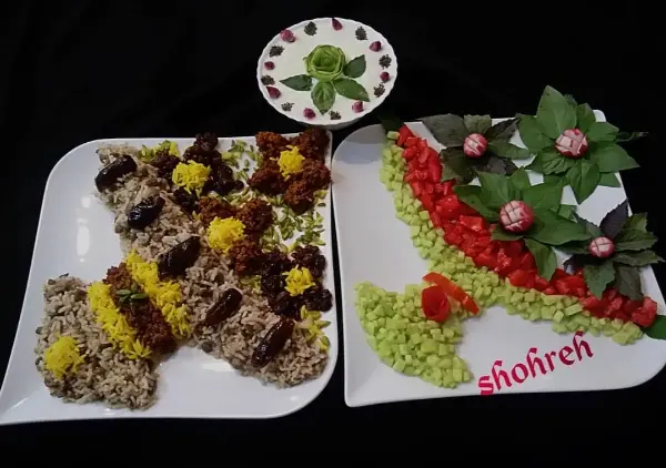 تزیین عدس پلو با طرح دسته گل