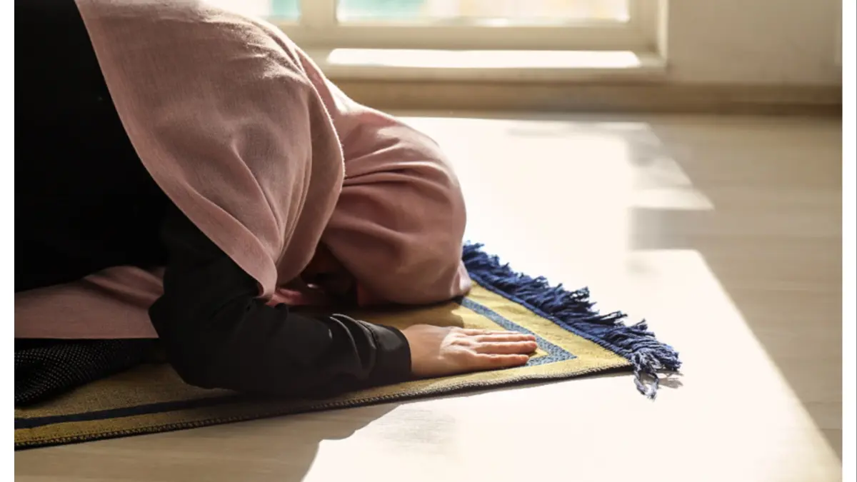 نحوه خواندن نماز قضا؛ چگونه باید ۲۰ سال نماز قضا را به جا آورد؟ – دیبامگ