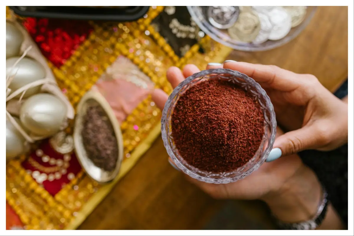 سماق در سفره هفت سین نماد چیست؟ چرا سماق در سفره هفت سین قرار دارد؟