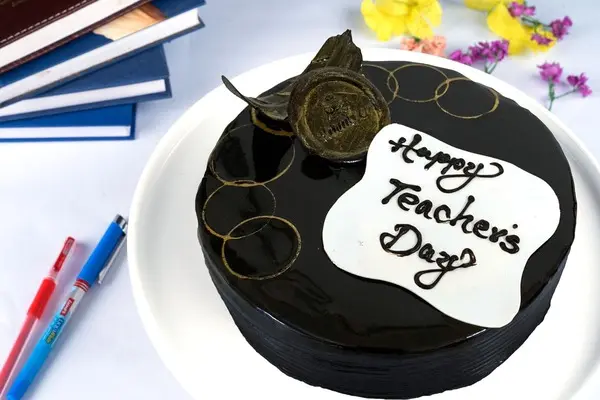 ایده کیک روز معلم