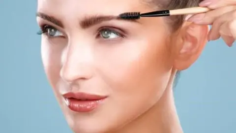رشد سریع ابرو در سه روز